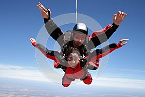 Sky diving tandem red color