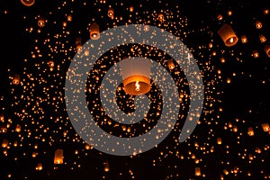 Sky lanterns, Flying Lanterns photo