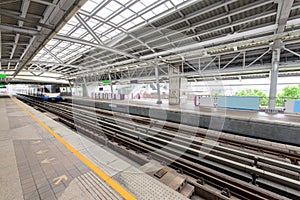 Sky train coming in station