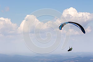 Skydiving extreme over the mountains