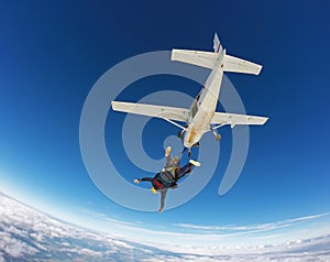 Skydiving tandem jump