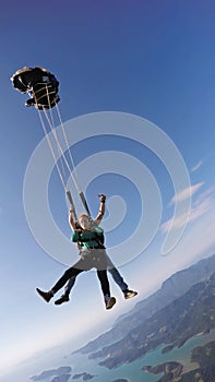 Skydiving tandem opening parachute