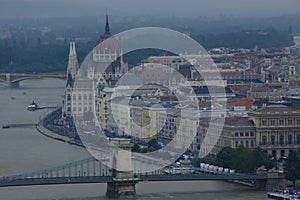 Skyline of Budapest and Danubio photo