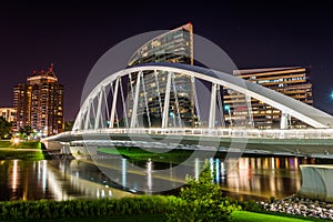 Skyline of Columbus, Ohio from Bicentennial Park bridge at Night