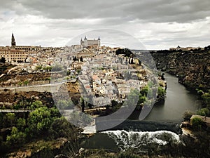 Skyline de la ciudad de Toledo EspaÃÂ±a photo