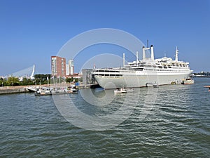 Skyline of Rotterdam with the Erasmus Bridge and cruiseship SS Rotterdam