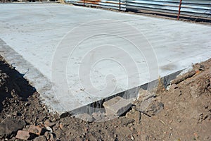 Slab-on-grade foundation. Monolithic slabs are foundation systems. Types of foundations.