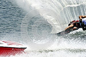 Slalom Water Ski