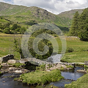 Slaters Bridge looking west