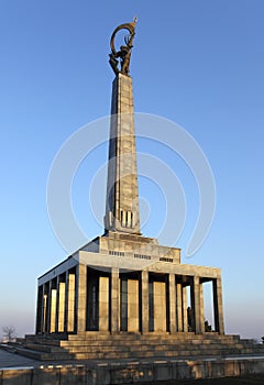 Slavín - pamätný pomník a cintorín