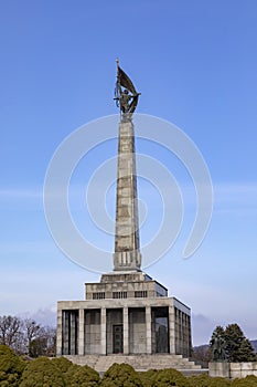 Pamätník Slavín a vojenský cintorín