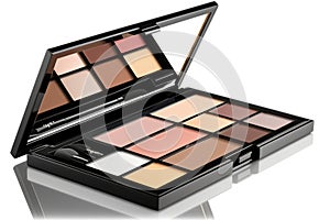 sleek and streamlined travel palette for the jetsetting makeup lover