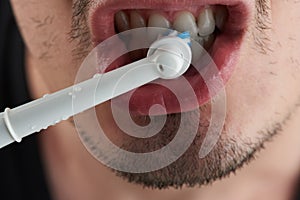 Before sleep brushing teeth theme