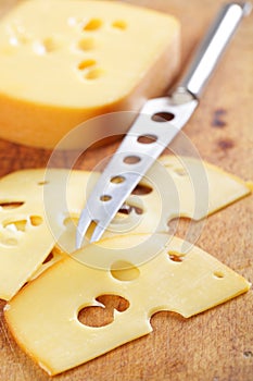 Sliced cheese