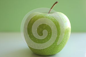 Sliced green Granny Smith apple