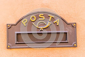 Dissezione inserimento l'ufficio postale cassetta postale 