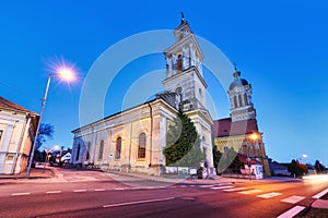 Slovensko - město Modra s kostelem v noci