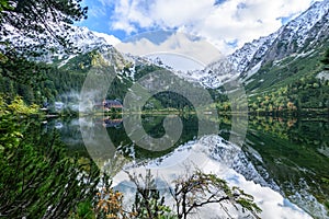 Slovakian carpathian mountain lake in autumn. popradske pleso