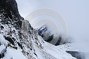 Slovenské karpatské horské jezero na podzim. zabie pleso