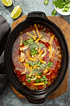Slow cooker chicken taco soup