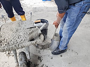 Slump test for fresh concrete