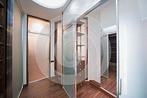 A small antechamber with wooden parquet flooring