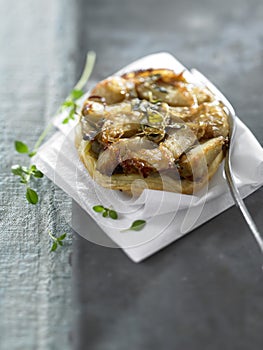 Small artichoke savoury tatin tart