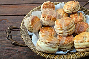 Small Bread With Crackling