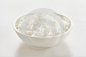 Small dish of clean white Flor de Sal