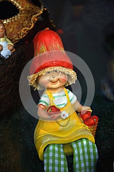 Small dwarf figure