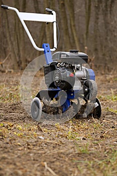 Small garden cultivator