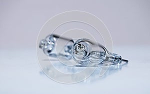 Small halogen bulb