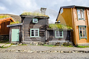 Old house in RÃÂ¸ros/Roros photo