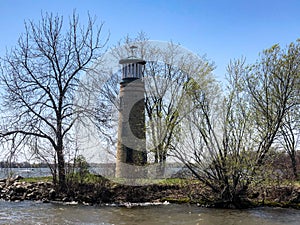 Small lighthouse in img