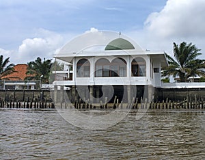 A small mosque on Musi River, Palembang, southern Sumatra, Indonesia.