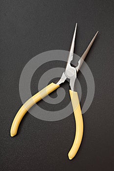 Small pliers