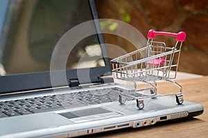 shopping online deas about e-commerce is a transaction of buying or selling photo