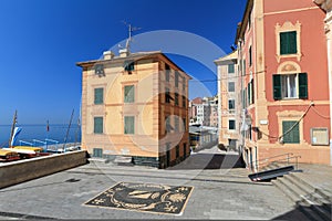 Small square in Sori