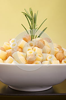 Small thimbles with chickpea