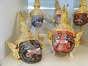 Small Tossakan Khon mask