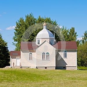 Small Ukrainian orthodox christian church edifice photo