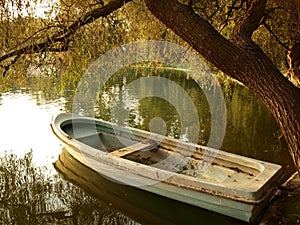 Small vintage boat img