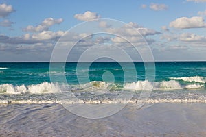 Small waves on the beach-Stock Photos