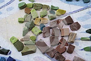 Smalt for mosaic work