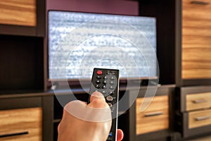 Smart tv remote contro, on the screen interference interruption of the connection