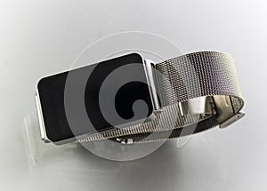 Smart watch with metal bracelet