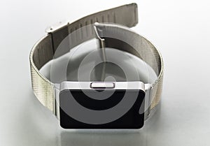 Smart watch with metal bracelet