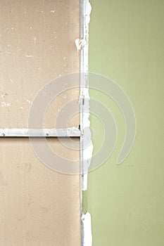 Smash wall green background