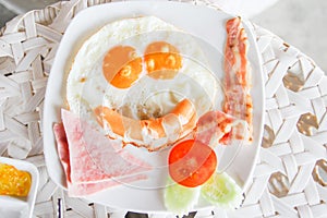 Smile american breakfast