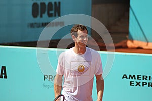 Smiling Andy Murray at the practice.
